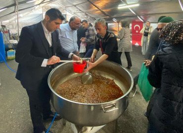 Adıyaman’da depremzede vatandaşlarımızla iftarda buluştuk